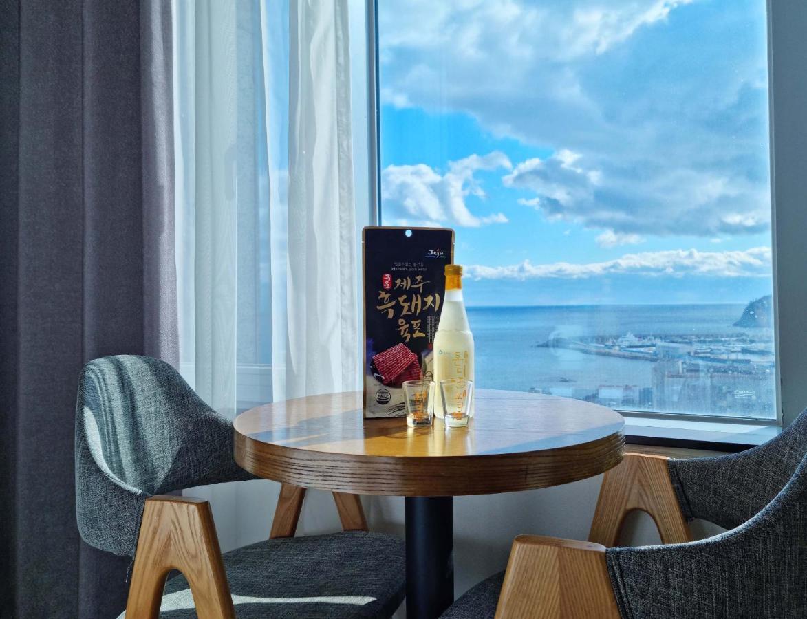 The First70 Hotel Согвипхо Экстерьер фото