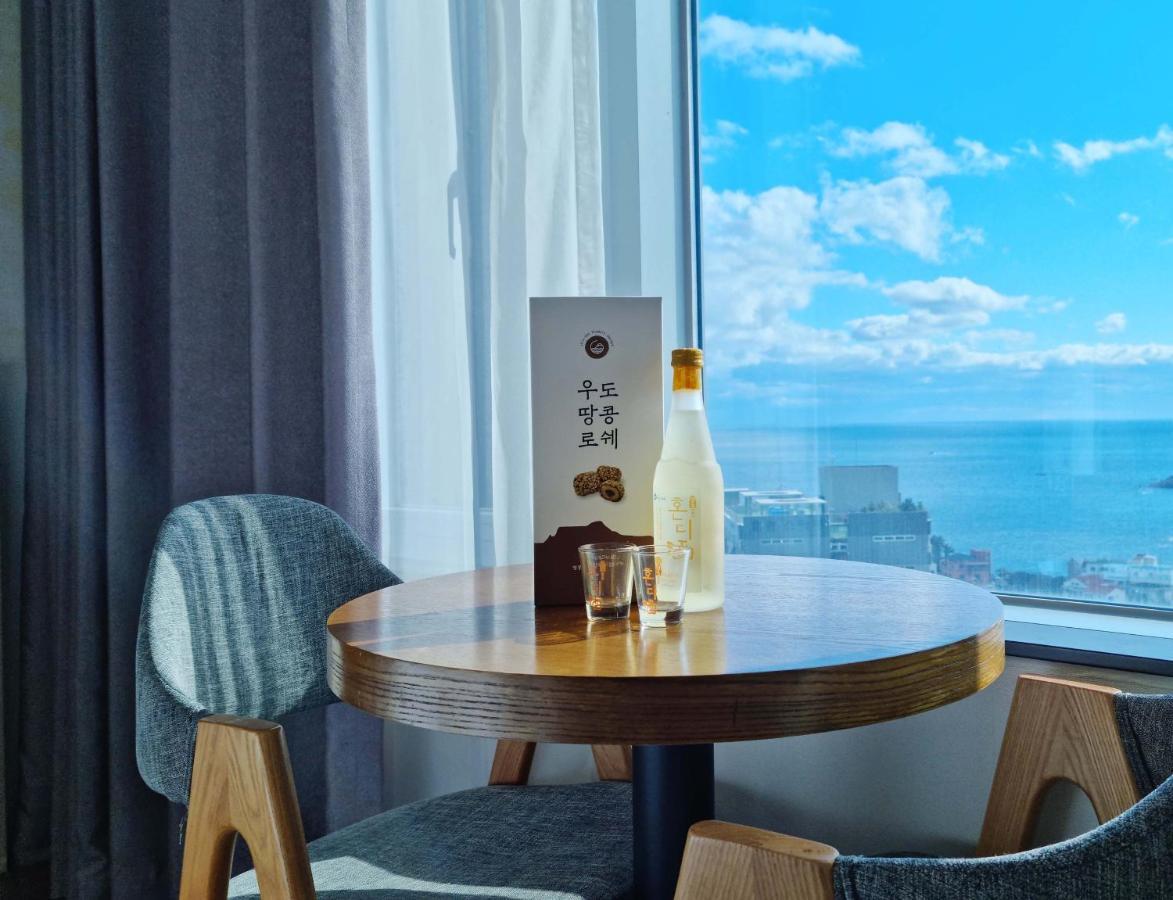 The First70 Hotel Согвипхо Экстерьер фото