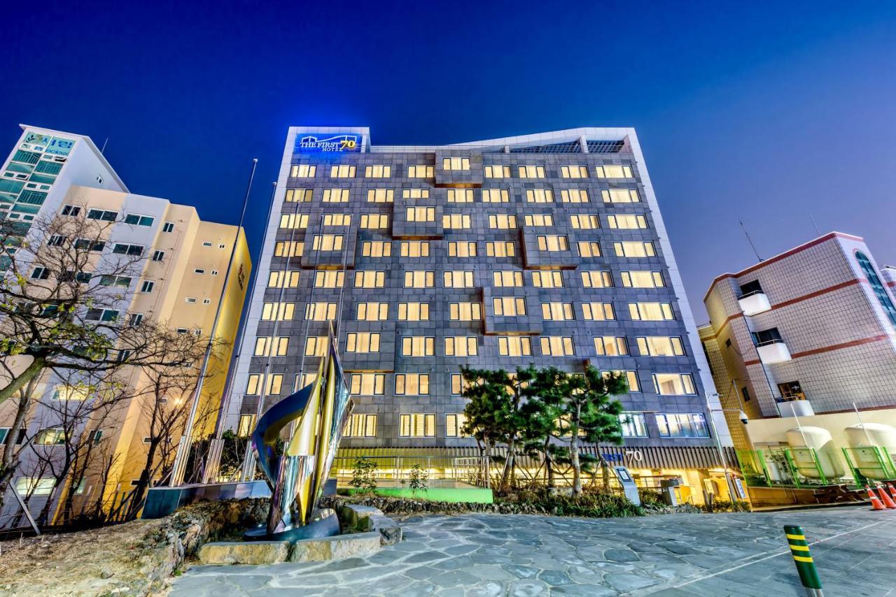 The First70 Hotel Согвипхо Экстерьер фото